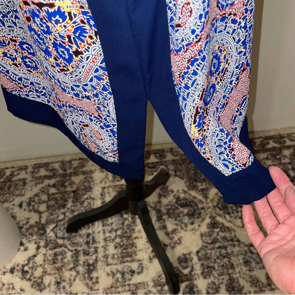 Adorable 🥰 J. Crew sheer paisley tunic blouse navy - Picture 3 of 9